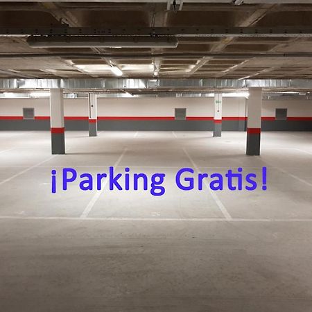 Imperial - Parking Gratis Lägenhet Sevilla Exteriör bild