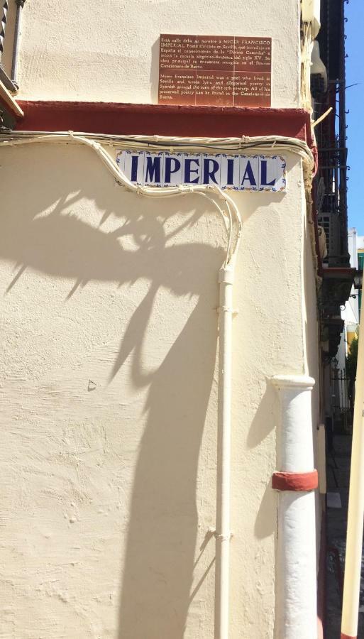 Imperial - Parking Gratis Lägenhet Sevilla Exteriör bild
